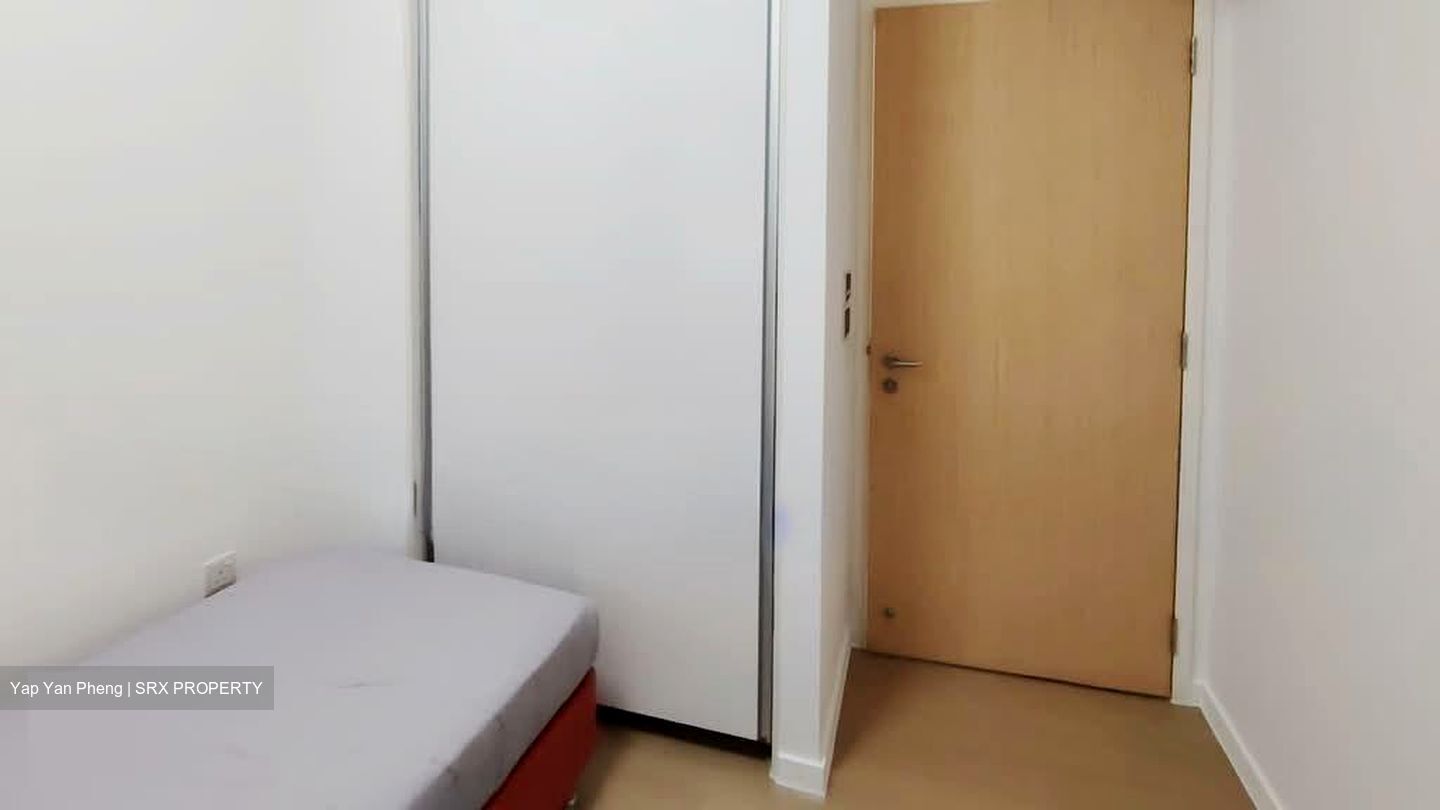 The Lakefront Residences (D22), Condominium #561224401